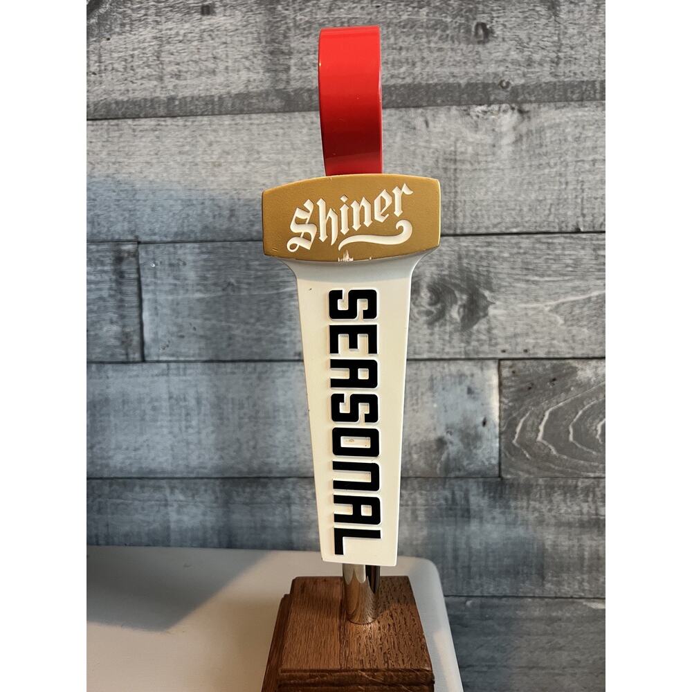 Shiner Holiday Cheer Beer Tap Handle Seasonal White Gold Red Excellent - Picture 2 of 3